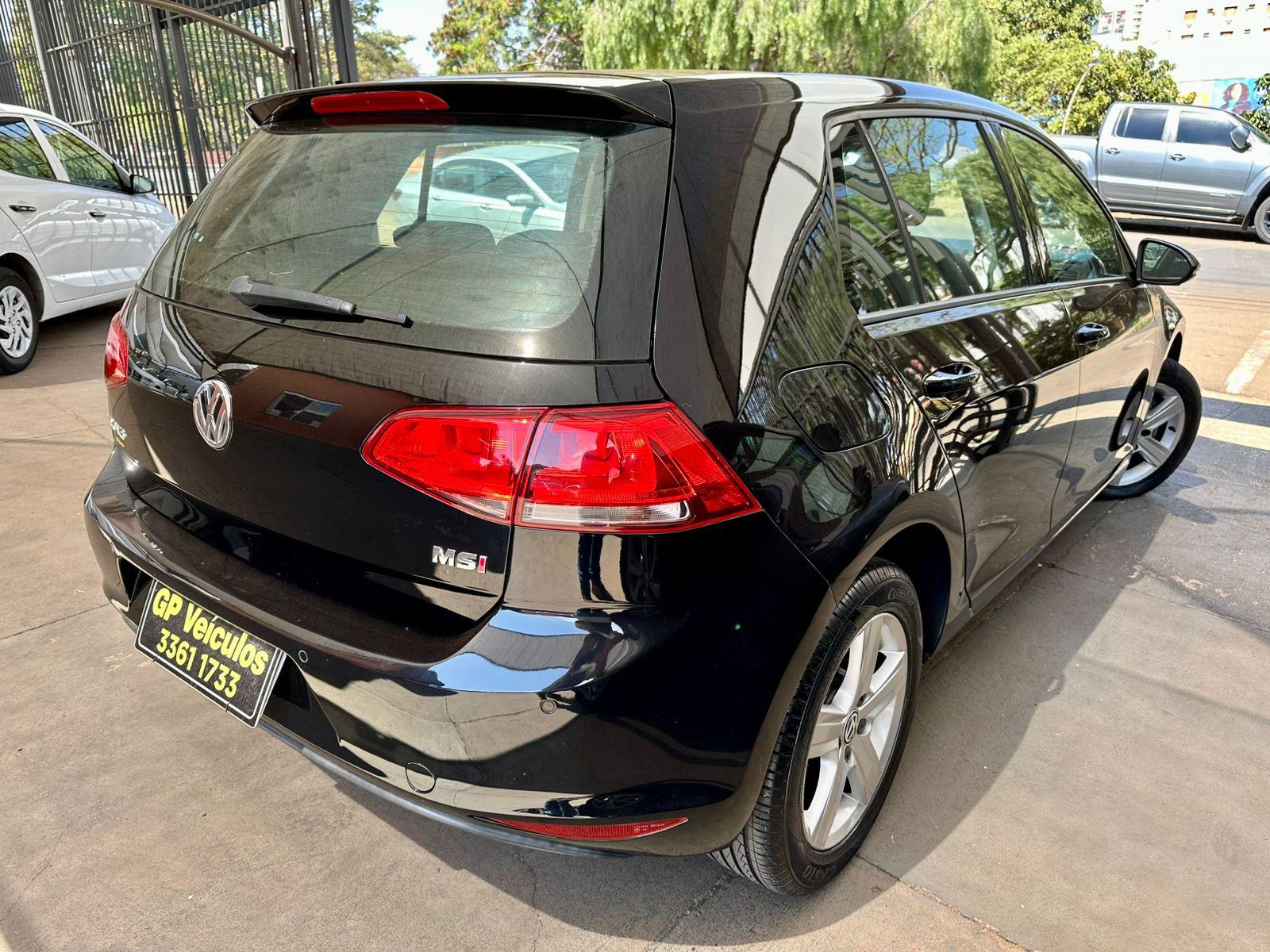 VOLKSWAGEN Golf - Foto