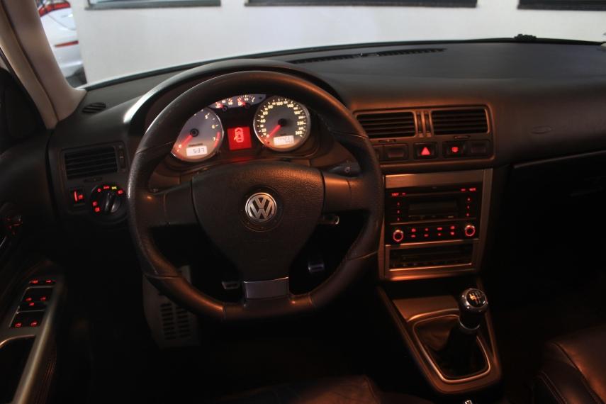 VOLKSWAGEN Golf - Foto