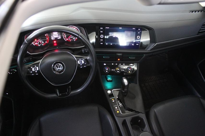 VOLKSWAGEN Jetta - Foto