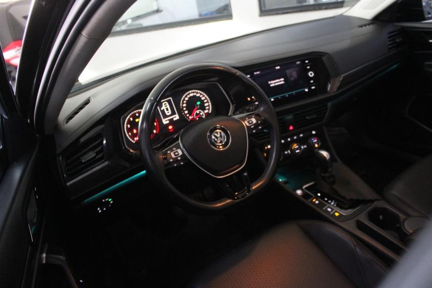 VOLKSWAGEN Jetta - Foto