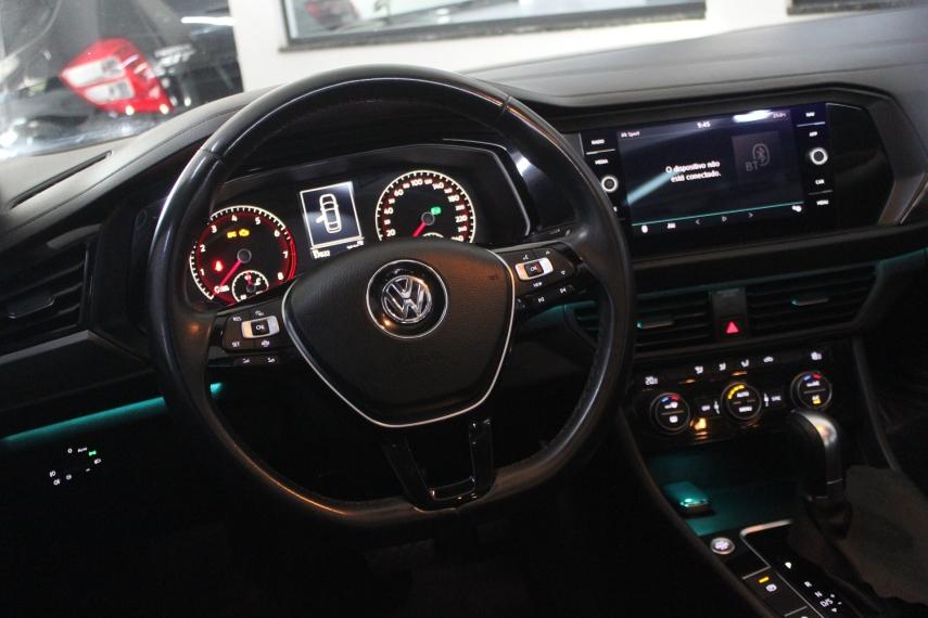 VOLKSWAGEN Jetta - Foto