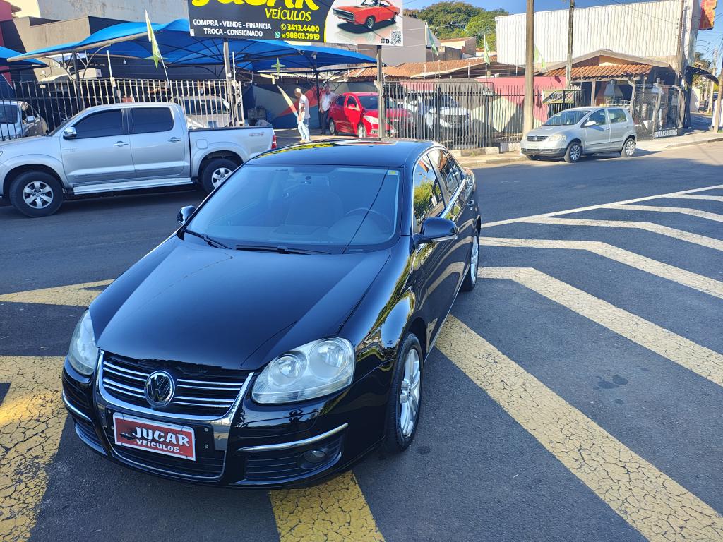 VOLKSWAGEN Jetta - Foto