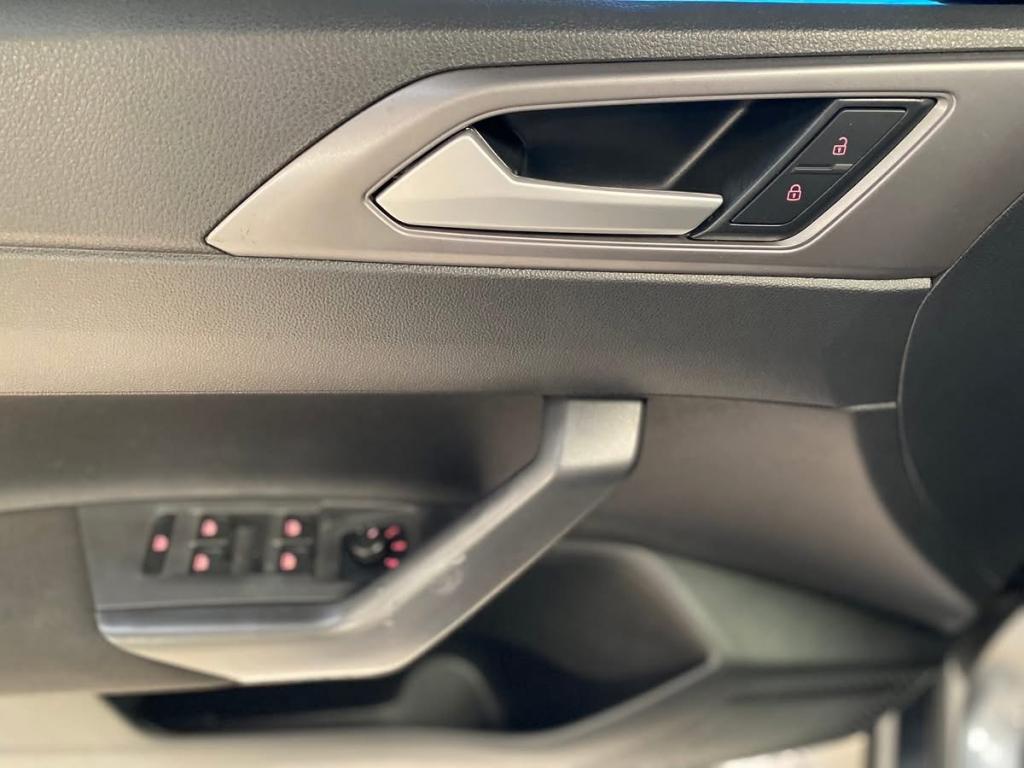 VOLKSWAGEN Nivus - Foto