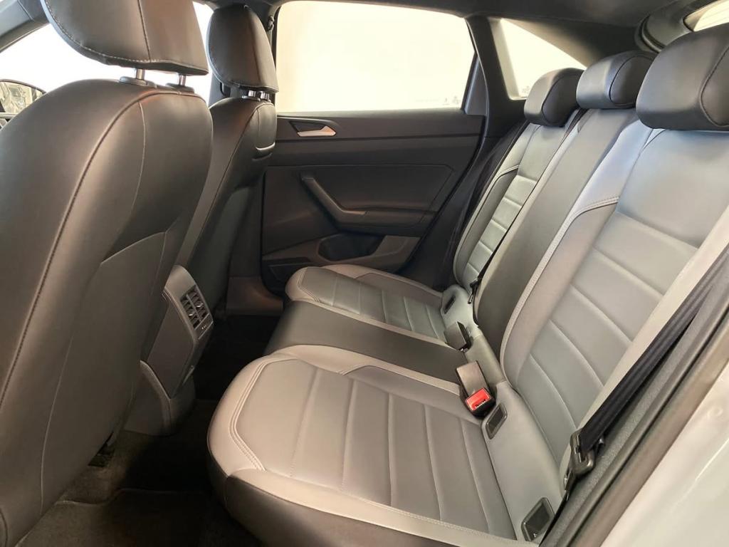 VOLKSWAGEN Nivus - Foto