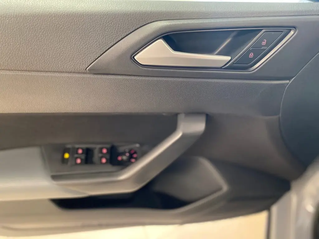 VOLKSWAGEN Nivus - Foto