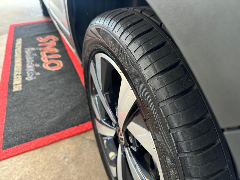 VOLKSWAGEN Nivus - Foto