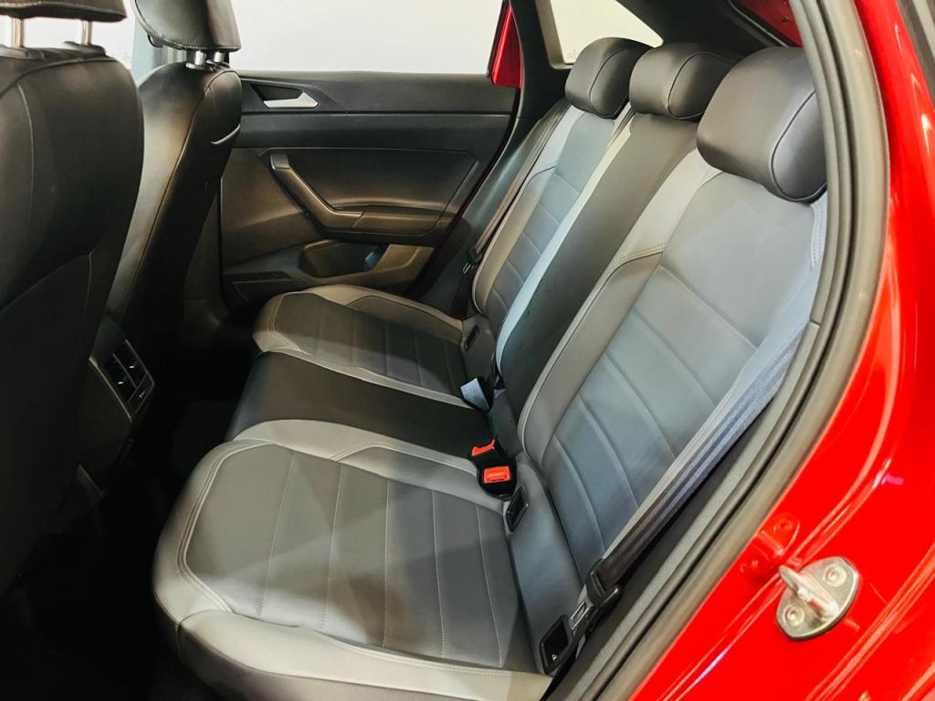 VOLKSWAGEN Nivus - Foto