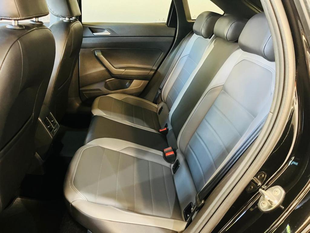 VOLKSWAGEN Nivus - Foto