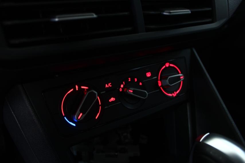 VOLKSWAGEN Nivus - Foto