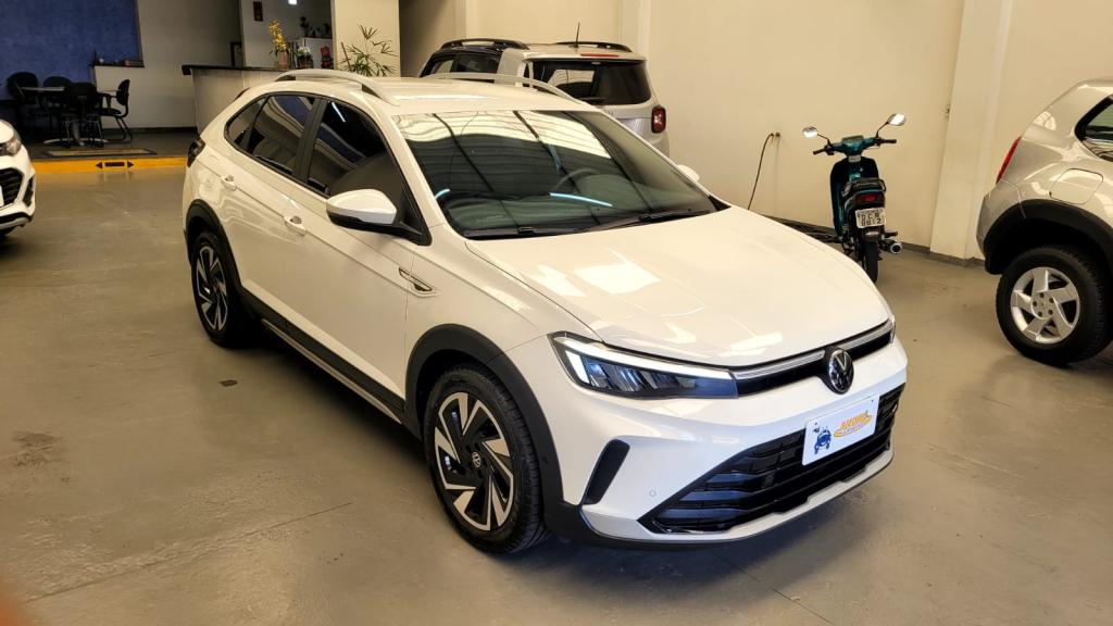 VOLKSWAGEN Nivus