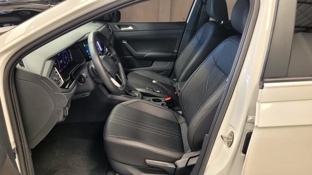 VOLKSWAGEN Nivus - Foto