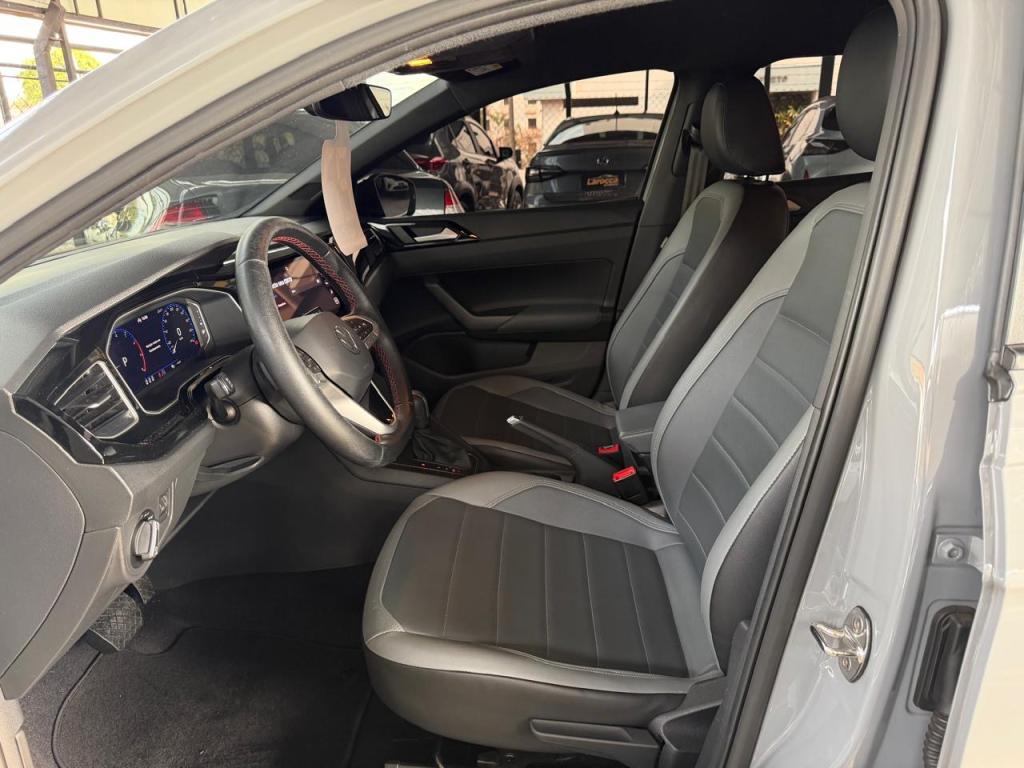 VOLKSWAGEN Nivus - Foto