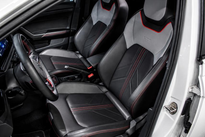 VOLKSWAGEN Nivus - Foto