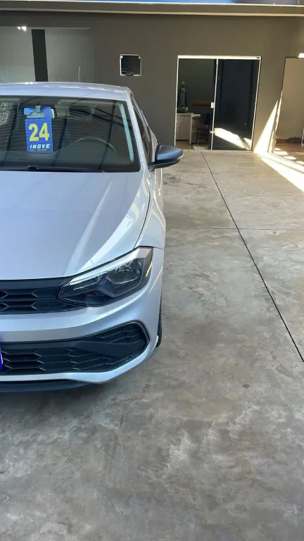 VOLKSWAGEN Polo Hatch - Foto