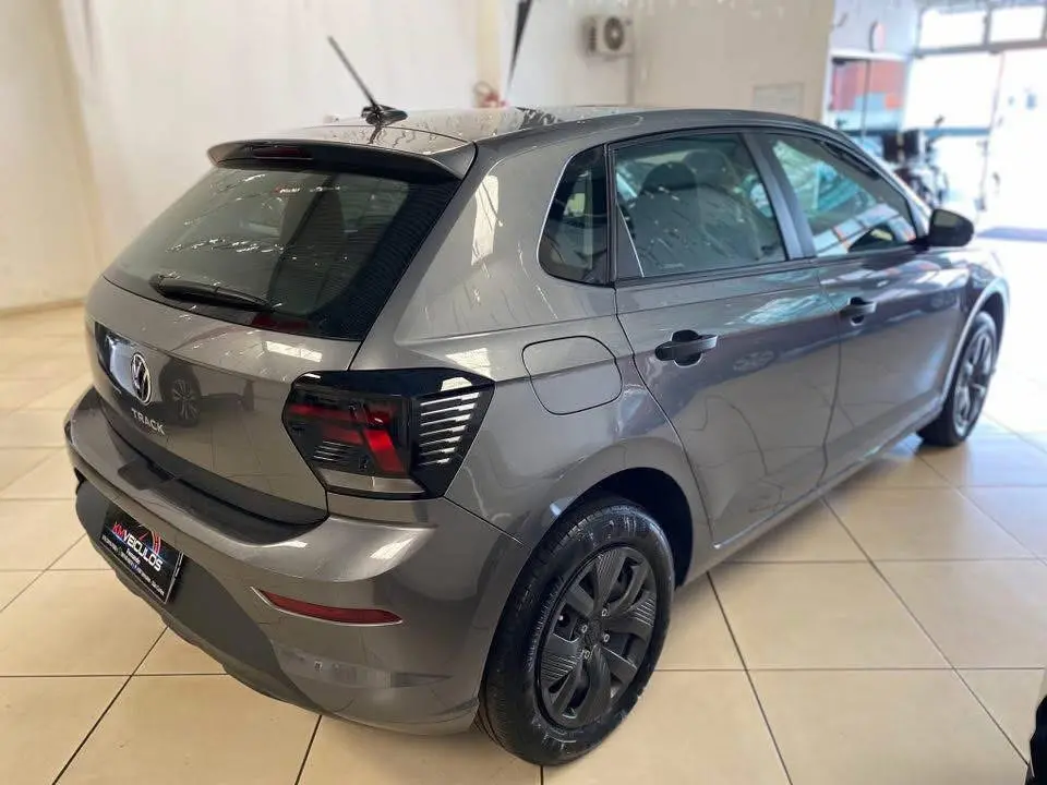 VOLKSWAGEN Polo Hatch - Foto