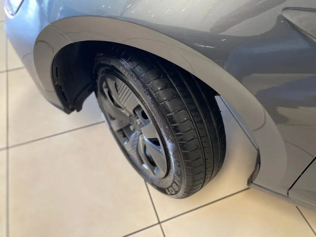 VOLKSWAGEN Polo Hatch - Foto