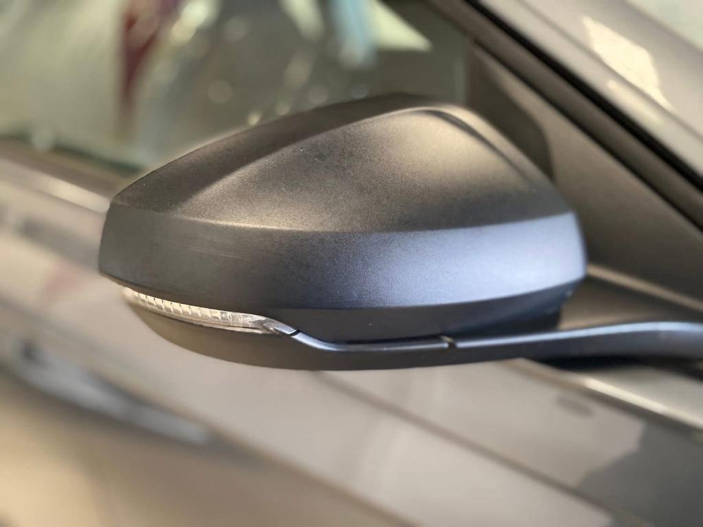 VOLKSWAGEN Polo Hatch - Foto