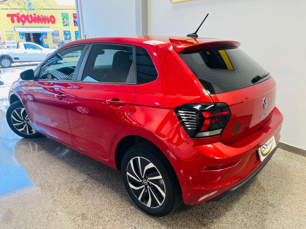 VOLKSWAGEN Polo Hatch - Foto