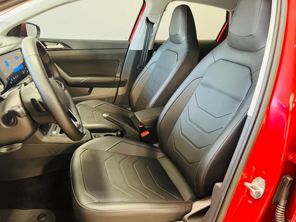 VOLKSWAGEN Polo Hatch - Foto