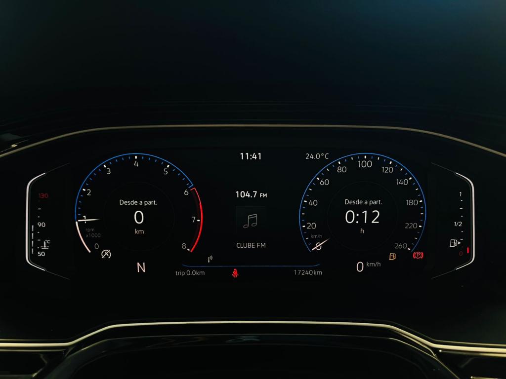 VOLKSWAGEN Polo Hatch - Foto