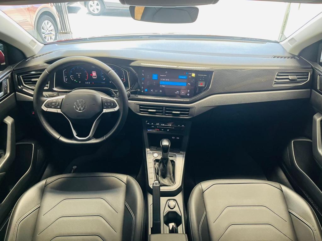 VOLKSWAGEN Polo Hatch - Foto