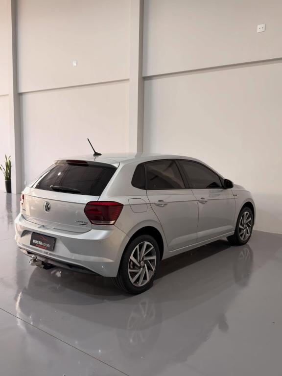 VOLKSWAGEN Polo Hatch - Foto