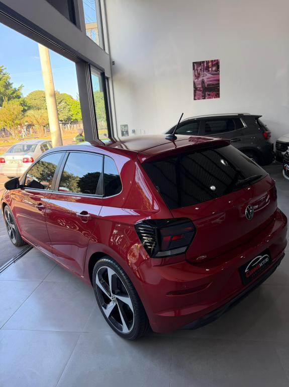 VOLKSWAGEN Polo Hatch - Foto