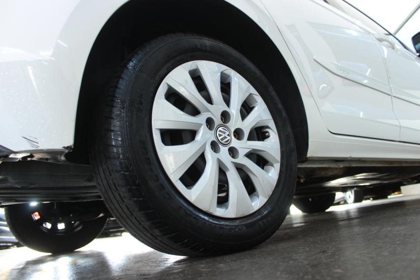 VOLKSWAGEN Polo Hatch - Foto