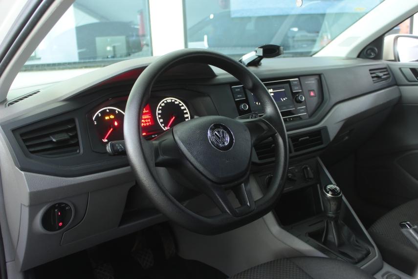 VOLKSWAGEN Polo Hatch - Foto