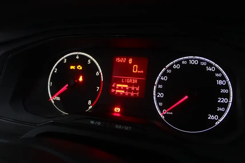 VOLKSWAGEN Polo Hatch - Foto