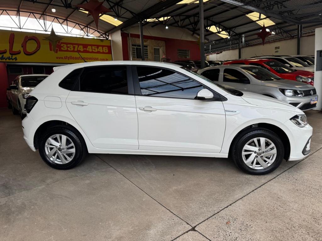 VOLKSWAGEN Polo Hatch - Foto