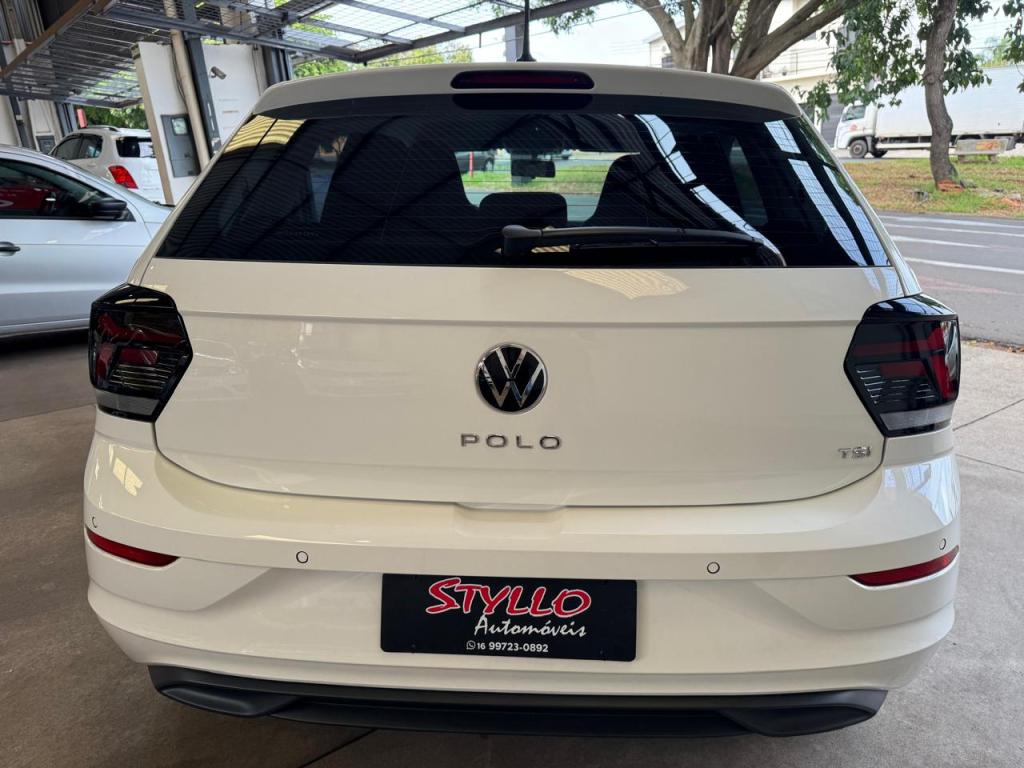 VOLKSWAGEN Polo Hatch - Foto