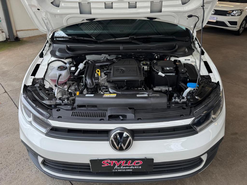 VOLKSWAGEN Polo Hatch - Foto