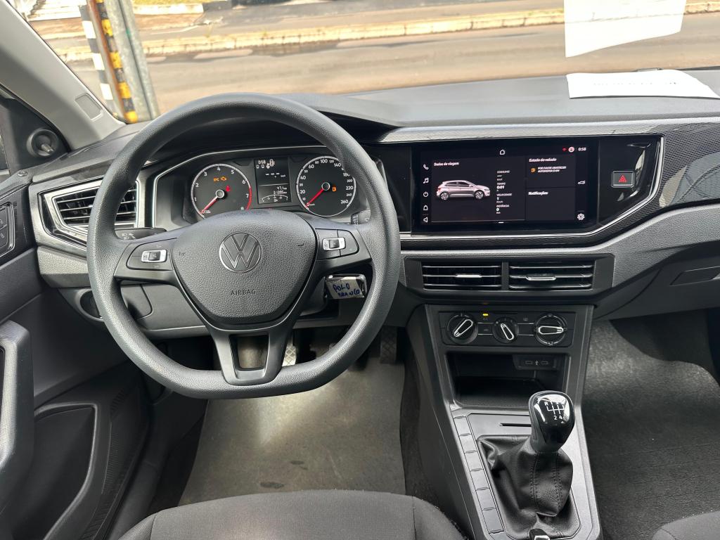 VOLKSWAGEN Polo Hatch - Foto