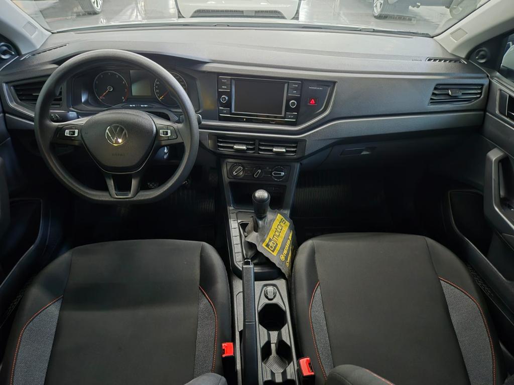 VOLKSWAGEN Polo Hatch - Foto