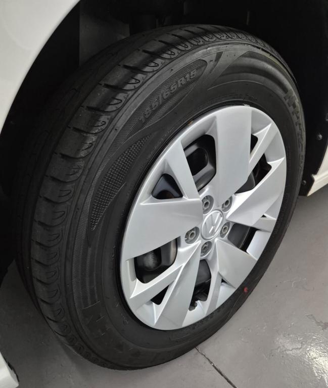 VOLKSWAGEN Polo Hatch - Foto