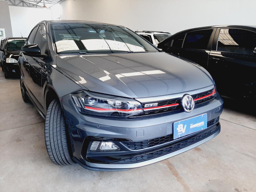 VOLKSWAGEN Polo Hatch - Foto