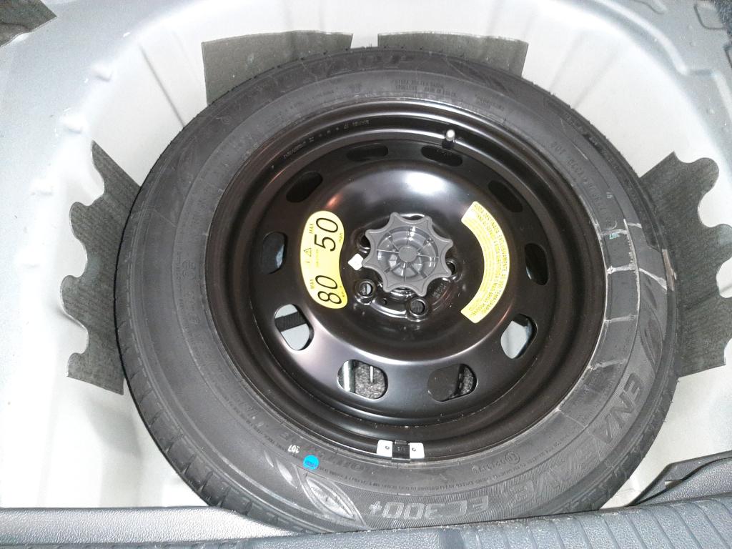 VOLKSWAGEN Polo Hatch - Foto