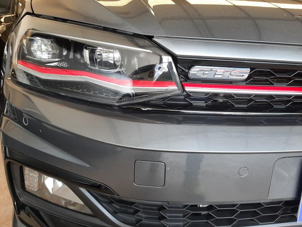 VOLKSWAGEN Polo Hatch - Foto