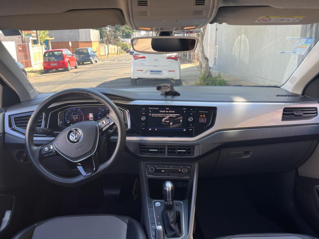 VOLKSWAGEN Polo Hatch - Foto