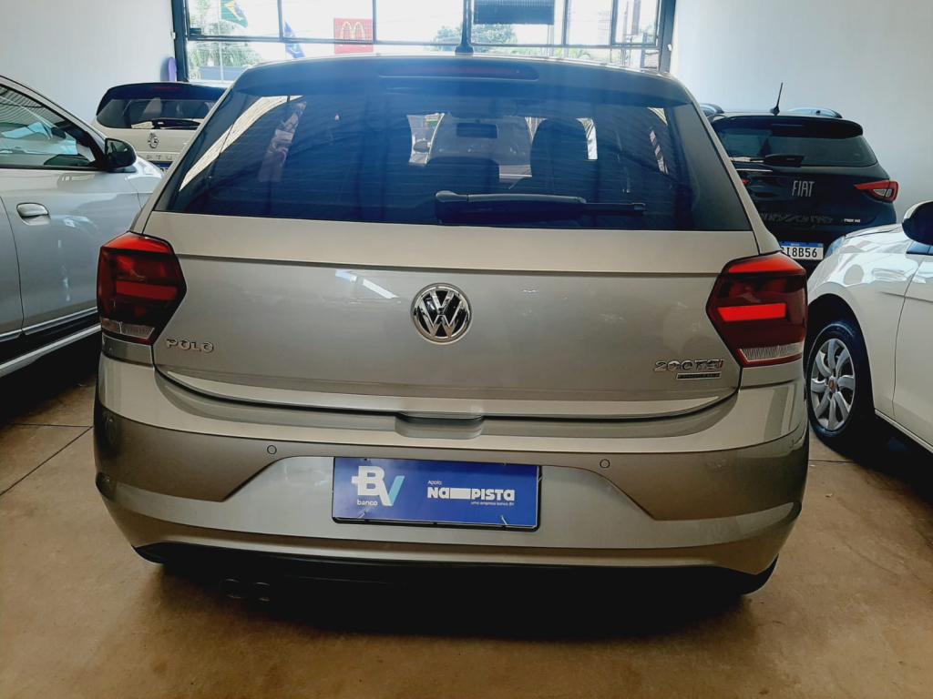 VOLKSWAGEN Polo Hatch - Foto