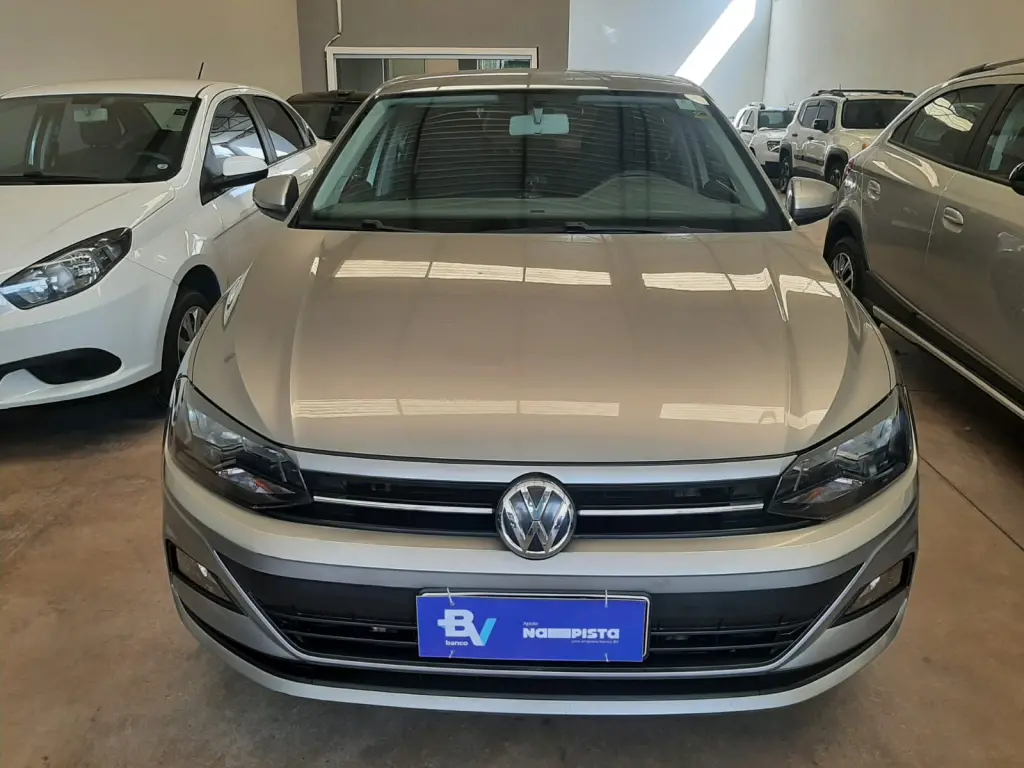 VOLKSWAGEN Polo Hatch - Foto