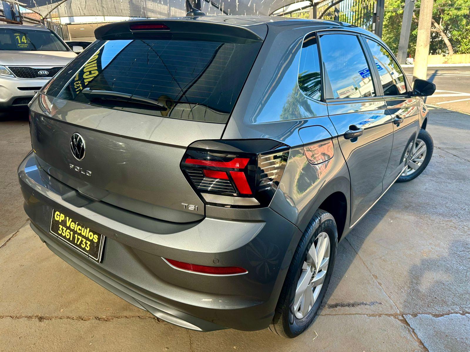 VOLKSWAGEN Polo Hatch - Foto