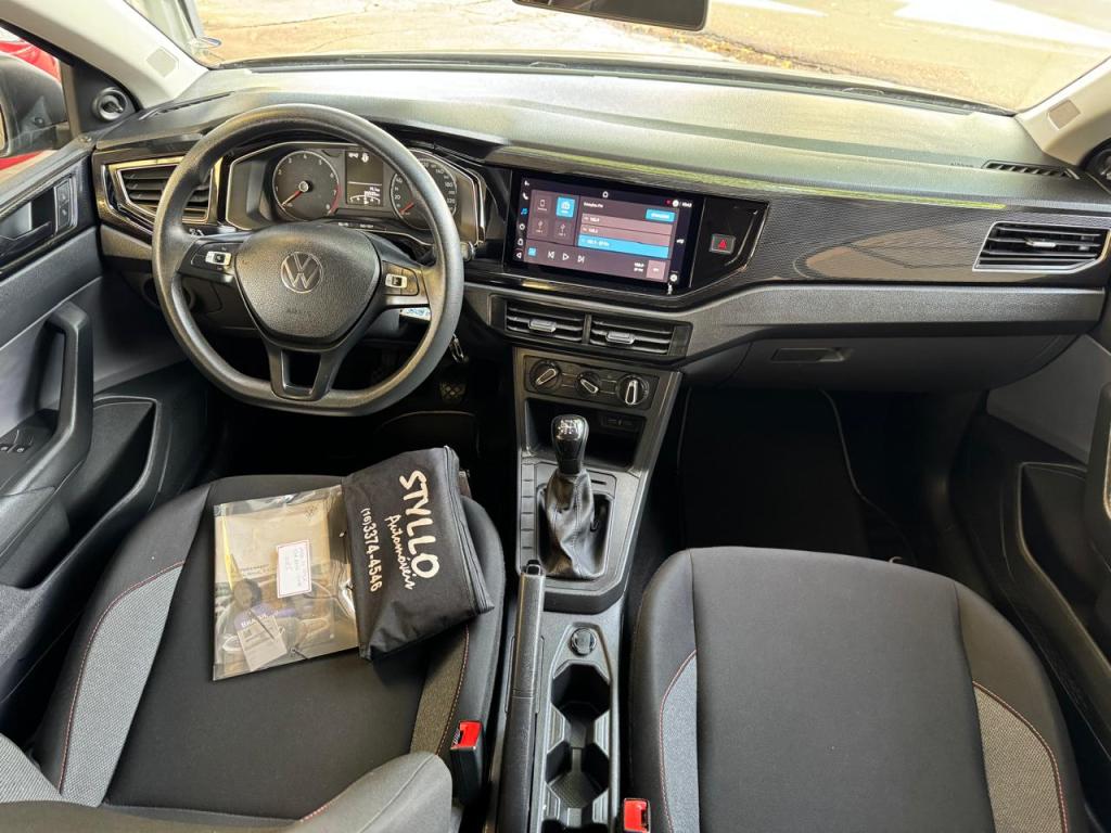 VOLKSWAGEN Polo Hatch - Foto