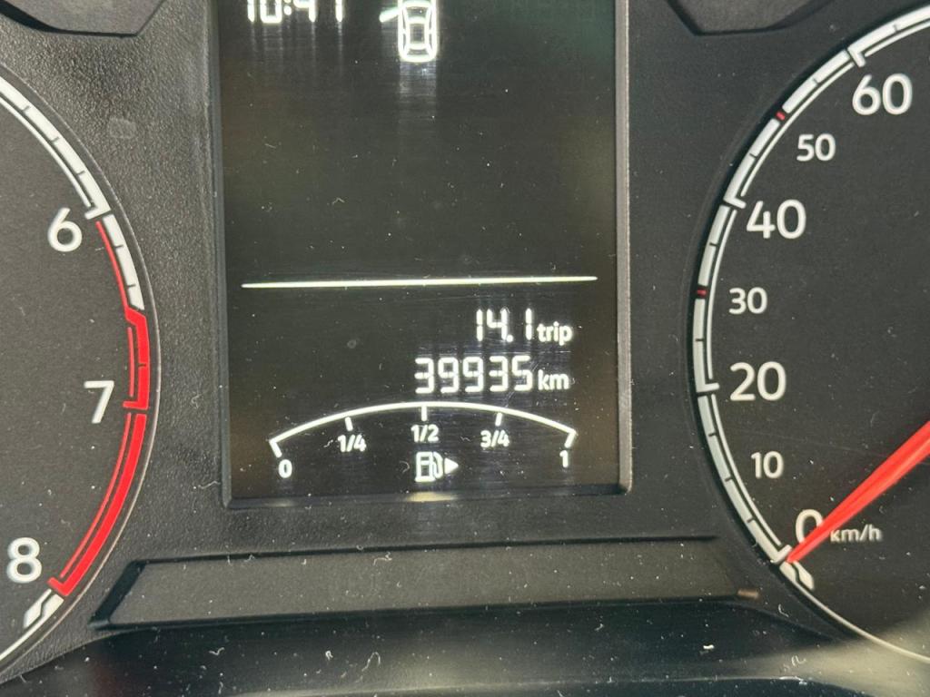 VOLKSWAGEN Polo Hatch - Foto