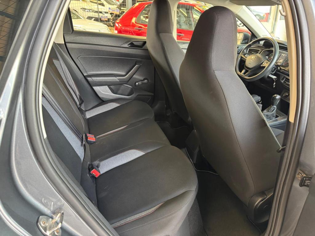 VOLKSWAGEN Polo Hatch - Foto