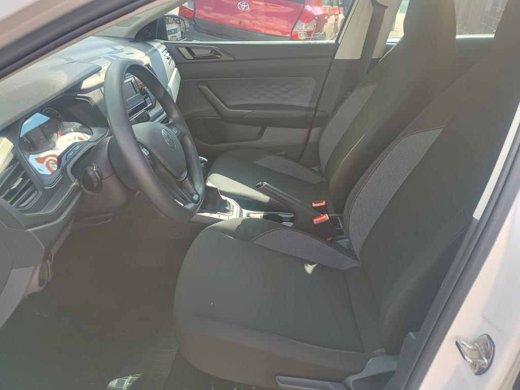 VOLKSWAGEN Polo Hatch - Foto