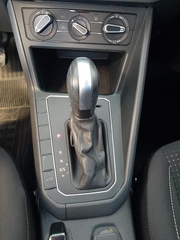 VOLKSWAGEN Polo Hatch - Foto