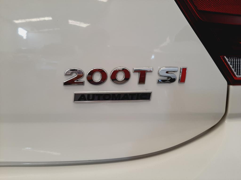 VOLKSWAGEN Polo Hatch - Foto