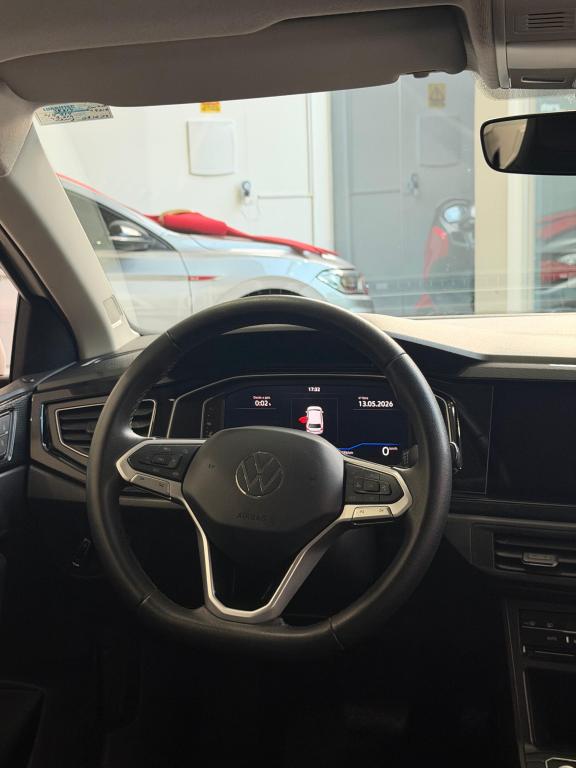 VOLKSWAGEN Polo Hatch - Foto